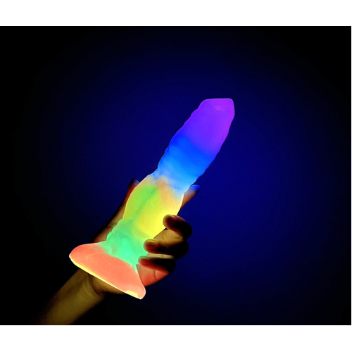 9" Glowing Wolf Cock