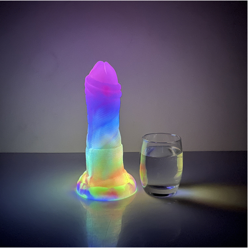 8" Glowing Alien Cock